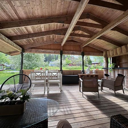 Large Cozy Villa Between Stockholm And Oslo Åmotsfors Exterior foto